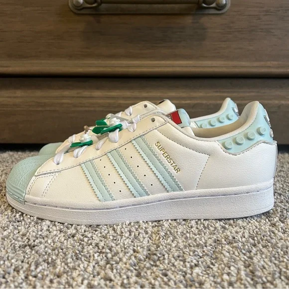 NWT NEW Womens Adidas x Lego Sneakers Size 7 Ice Mint Superstar Originals - Picture 3 of 7